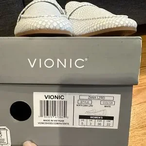 Vionic | Shoes | New Vionic Zana White Leather Lizard Slip On Loafers ...